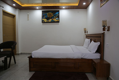 Deluxe Double AC Room at Hotel Kuber Residency Dwarka Sector 9 New Delhi
